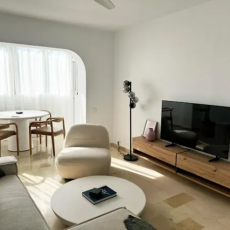 Apartment Urban Oasis